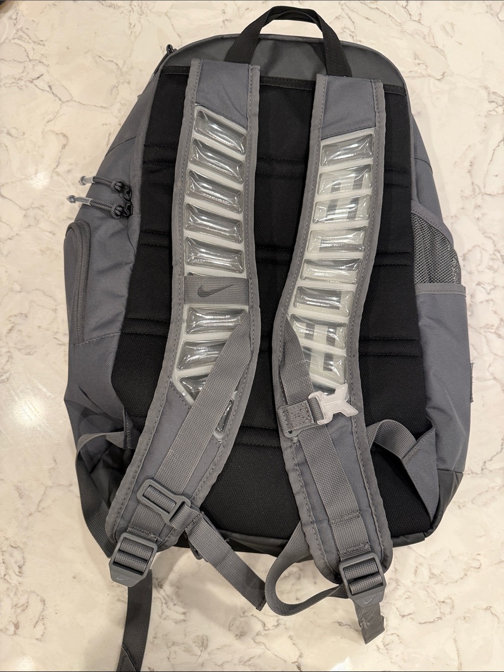 Nike Elite Basketball Gray and Black Backpack - Picture 2 of 2